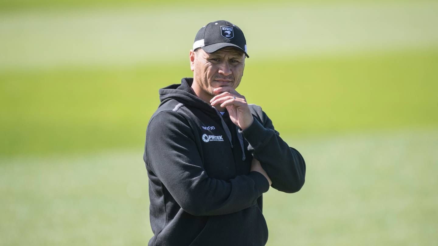 Former Kiwis league coach joins All Blacks rivals