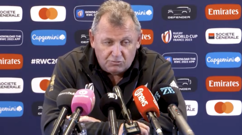 📰 Ian Foster's parting plea on last day as coach