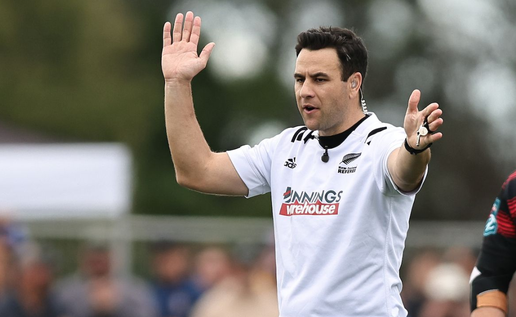 📰 Michael Cheika takes aim at Kiwi referee after English defeat