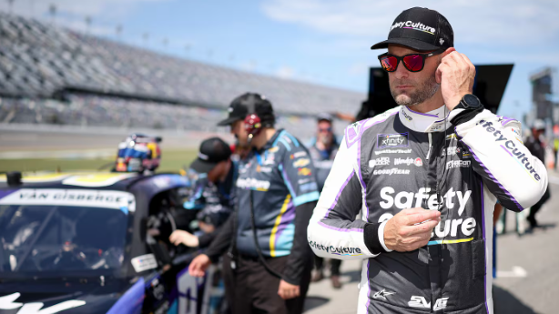 📰 Shane Van Gisbergen lands fulltime Nascar seat for 2025