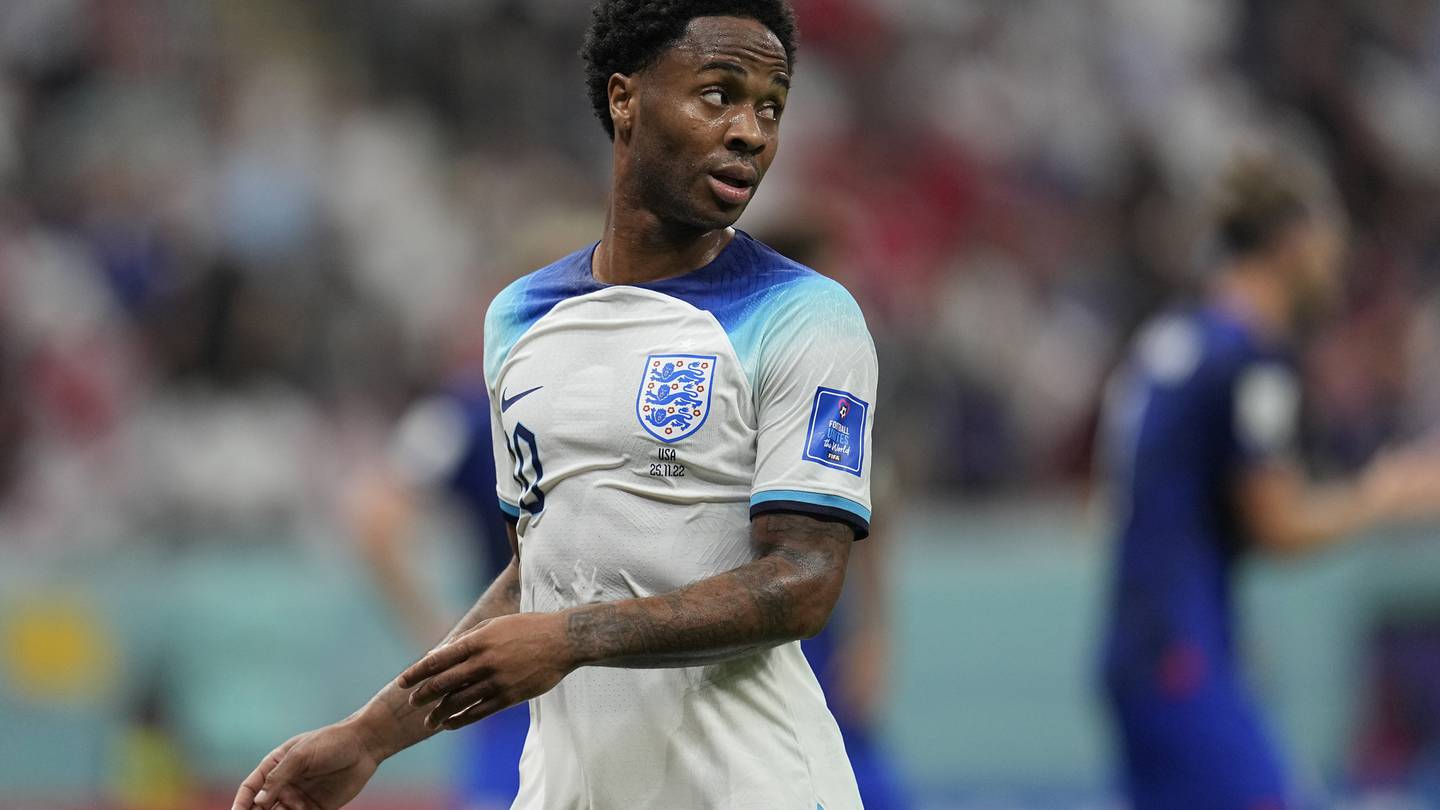 England star leaves World Cup after house robbery