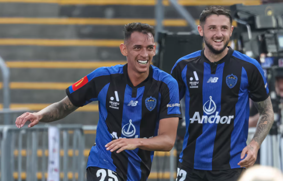 📰 Black Knights humiliate Kiwi rivals to claim derby victory