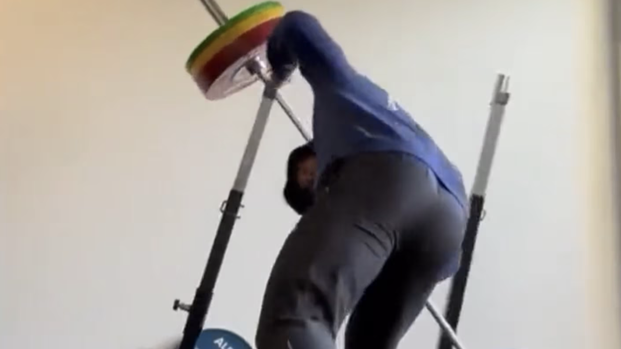 📰 SBW narrowly escapes serious injury after gym accident