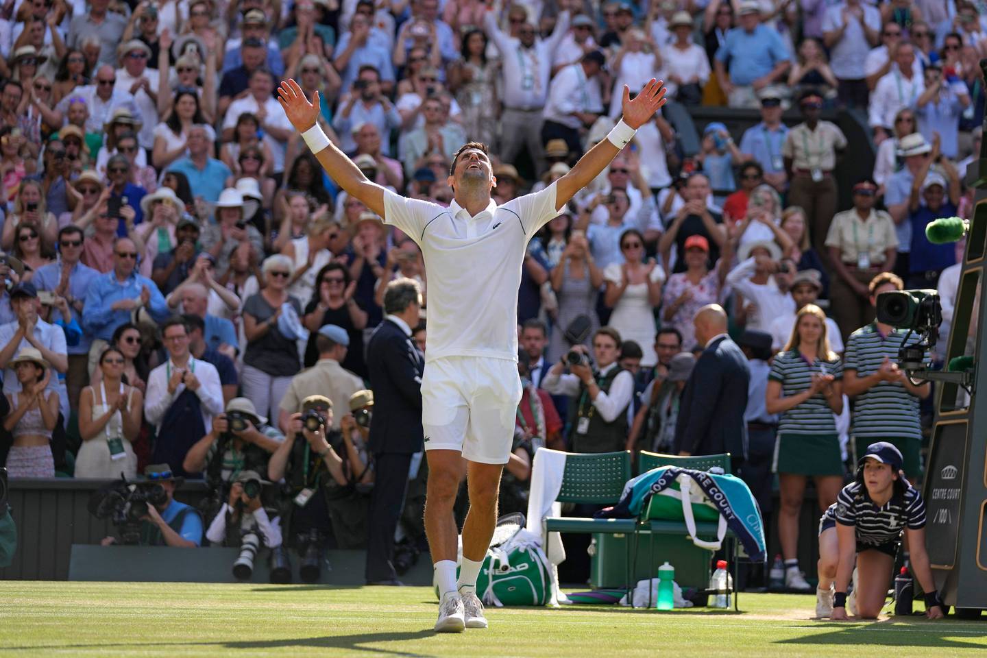 Novak Djokovic beats Nick Kyrgios for seventh Wimbledon title