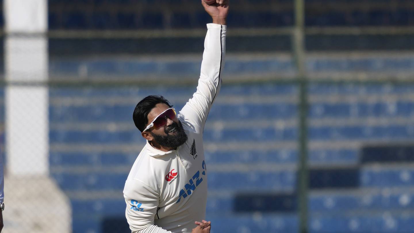 Black Caps find late reward after long toil against Pakistan