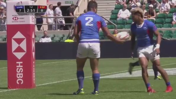 Is this the worst pass in rugby history?