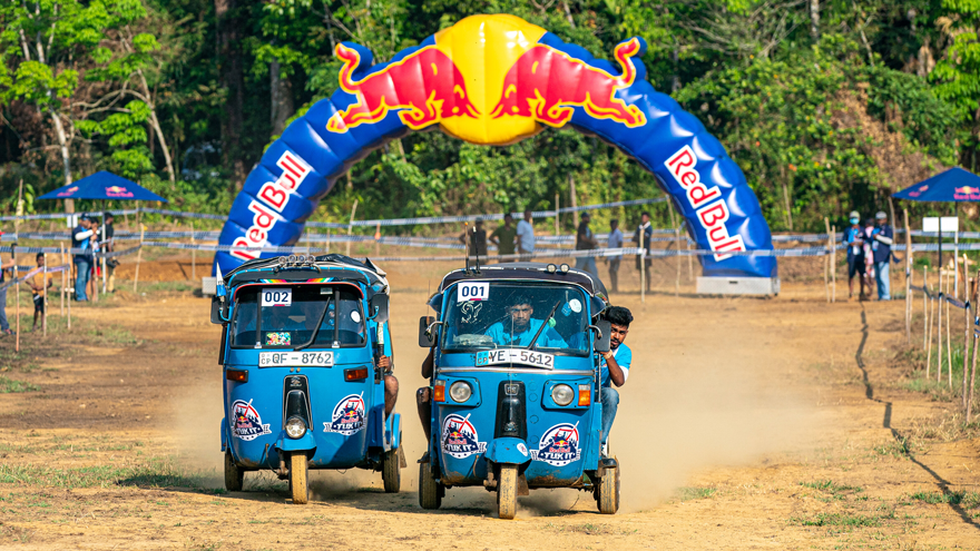 Sri Lanka's tuk-tuk racing league is just as crazy as it sounds