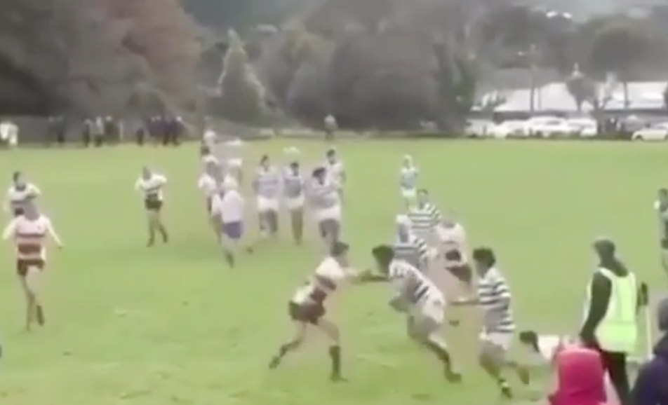 Try of the year? High school star fends off nine defenders