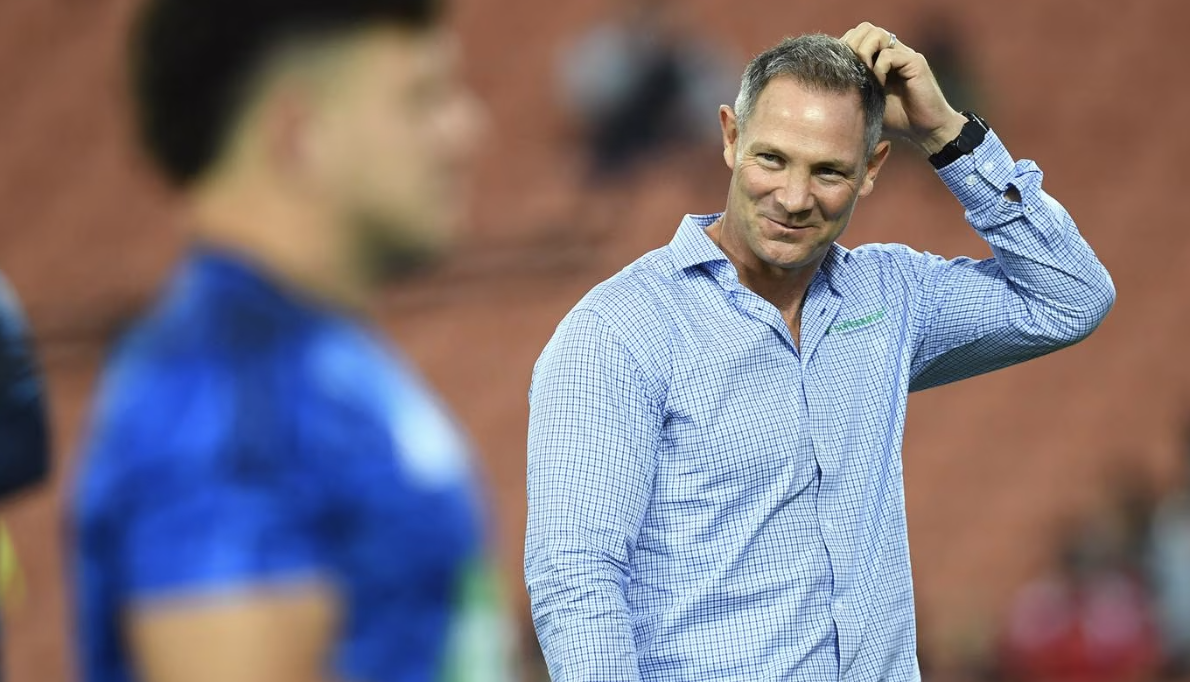 Super Rugby coach in talks with Scotland