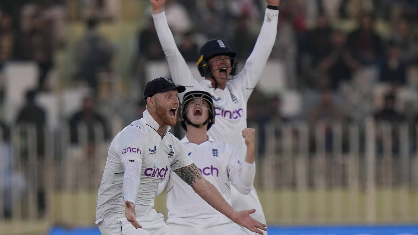 England's Test win lauded as "all-time great"