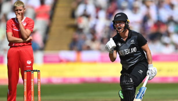 White Fern & Black Cap named in ICC teams of the year