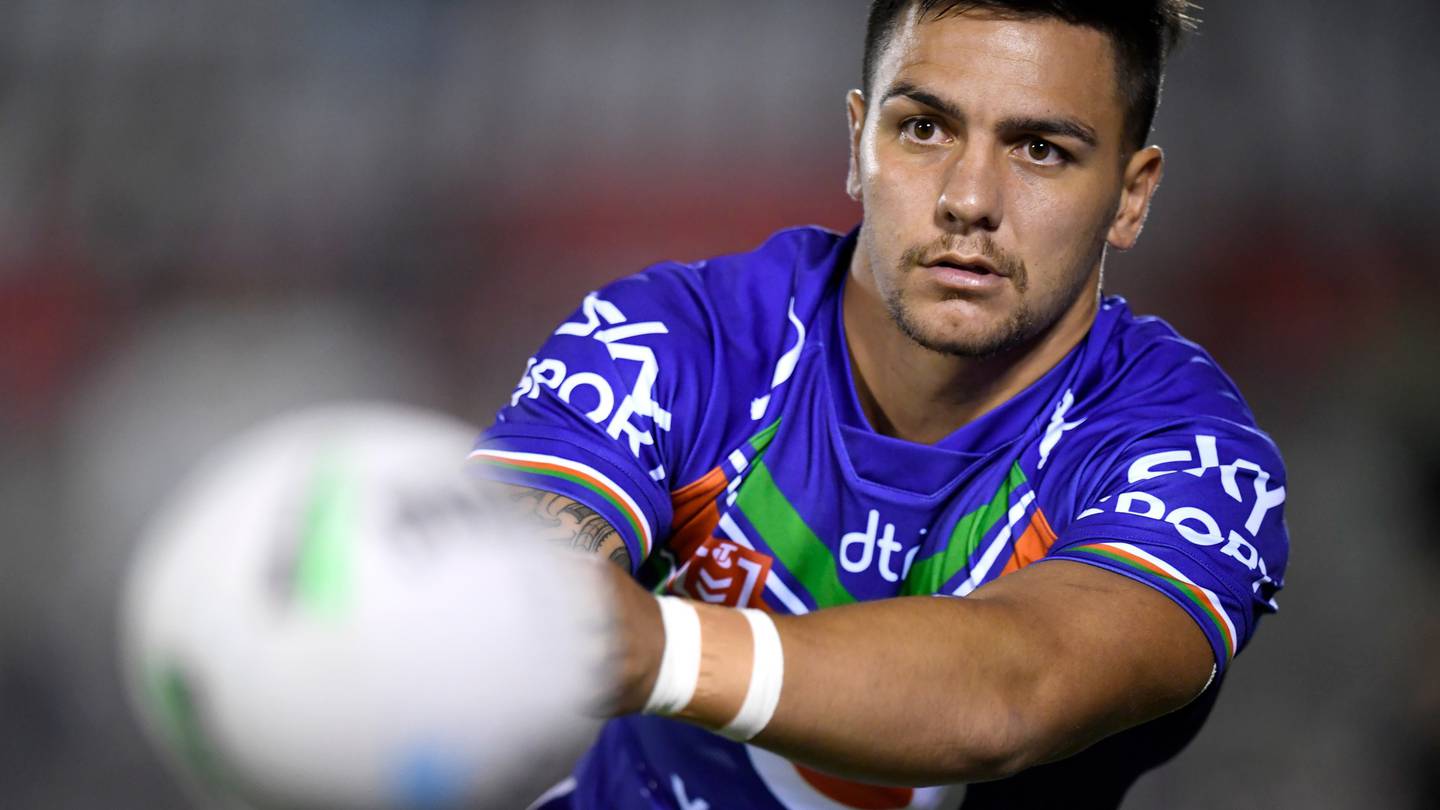 Warriors sign two young players after star's mid-season exit