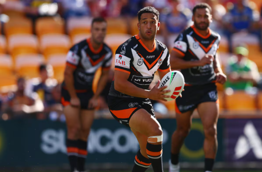 📰 Ex-NRL hopeful arrested over alleged connection to drug kingpin