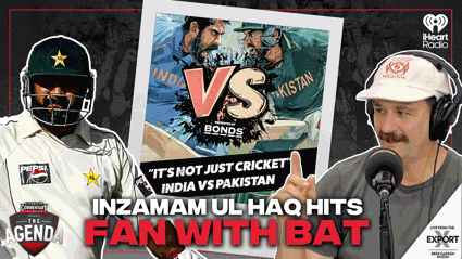 Inzamam-ul-Haq hits a fan over the head with his bat