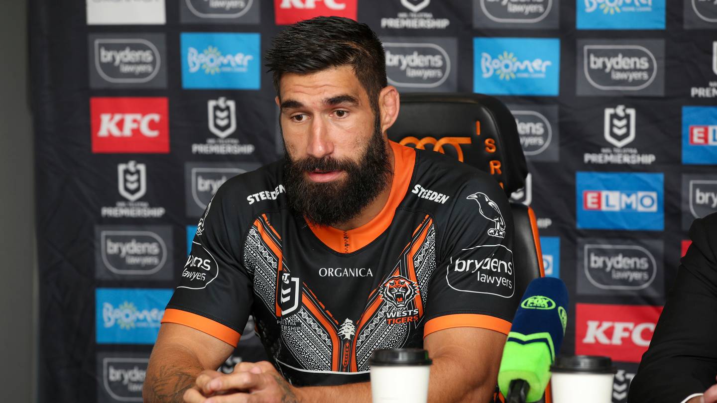 NRL star concedes ref spray could end career