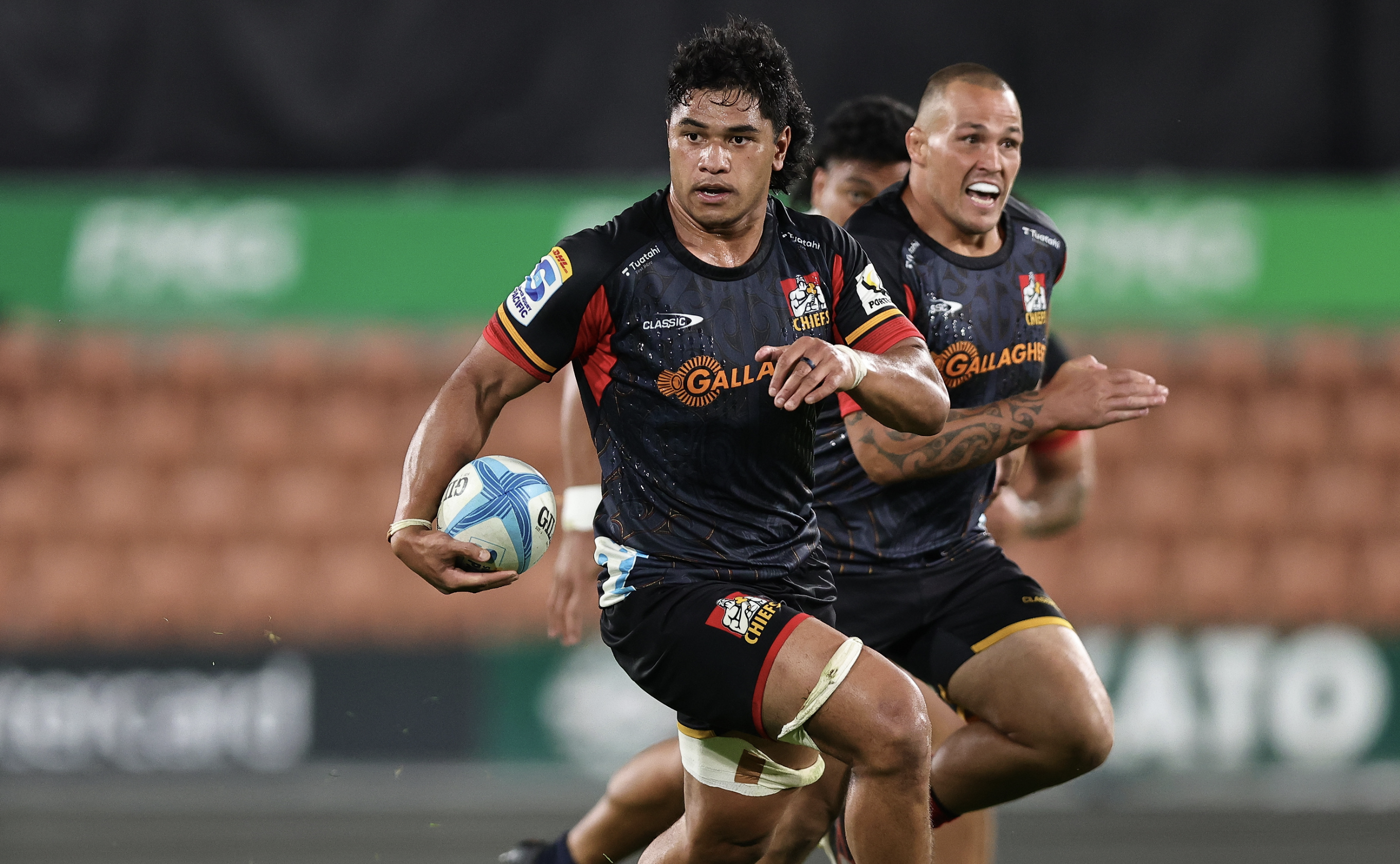 📰 Super Rugby teams: All Blacks sensation returns as Chiefs receive mixed injury news