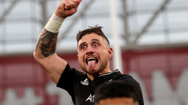 📰 All Blacks halfback set for Japanese move