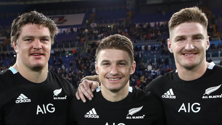 Jase & Mike Vs The Barrett-Tones