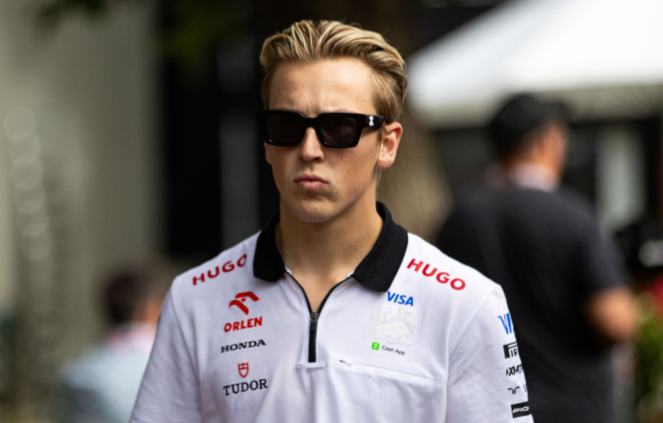 📰 Liam Lawson "will definitely" race for Red Bull in 2025