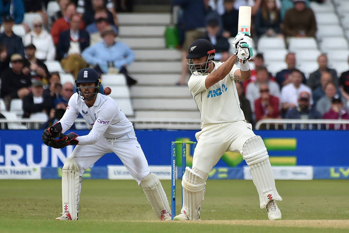 Black Caps tumble to set up tense final day in second Test