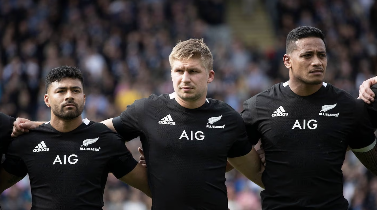 📰 Another AB signs with French club