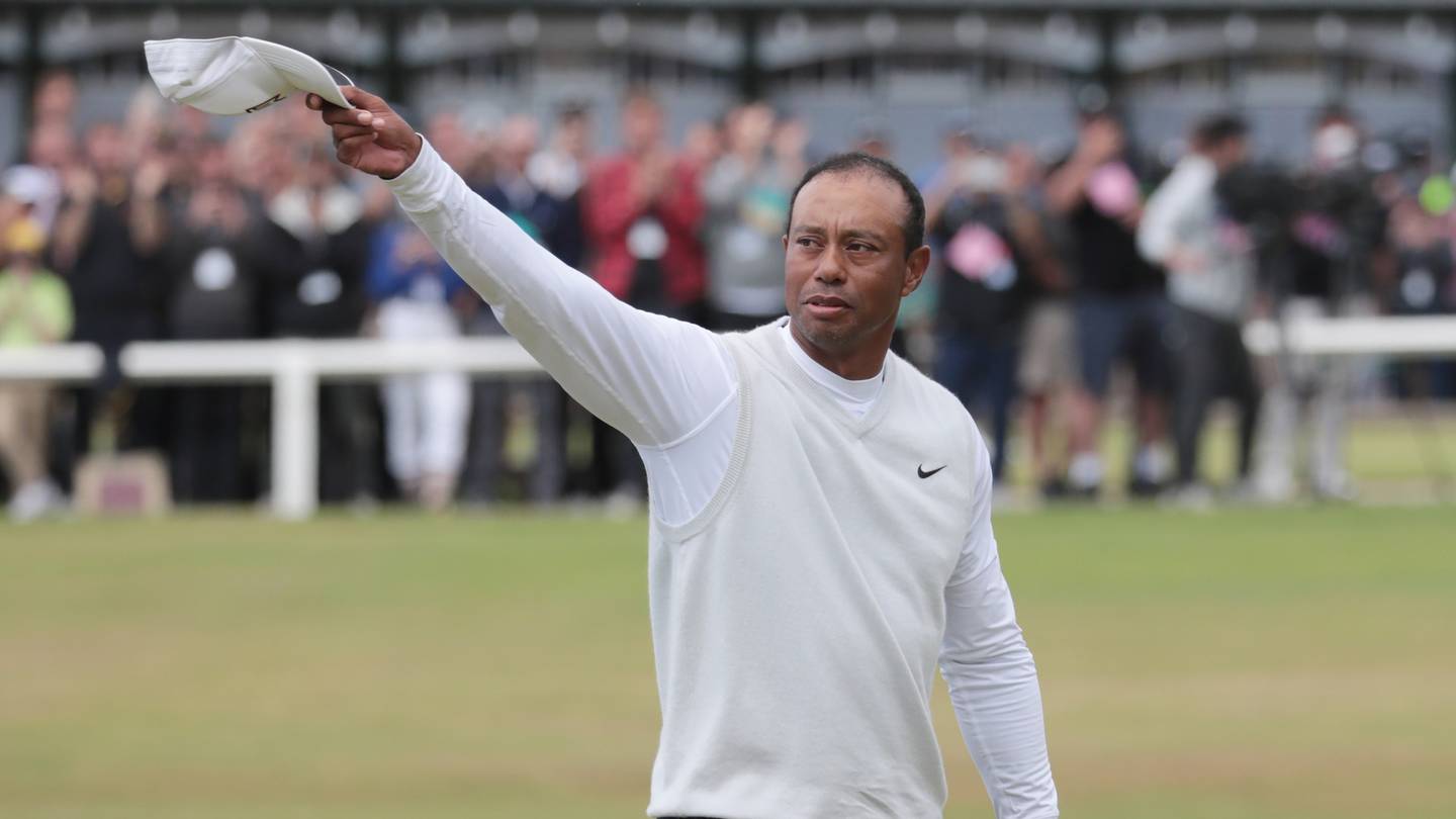 Tiger Woods in tears as he bids farewell to St Andrews