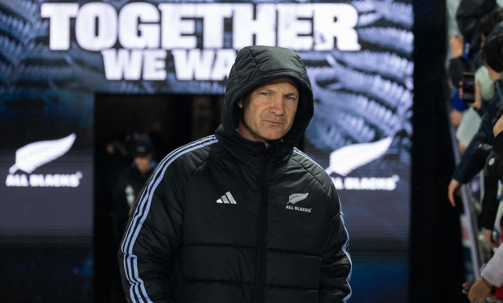 📰 All Blacks legend on Leon MacDonald's shock exit 