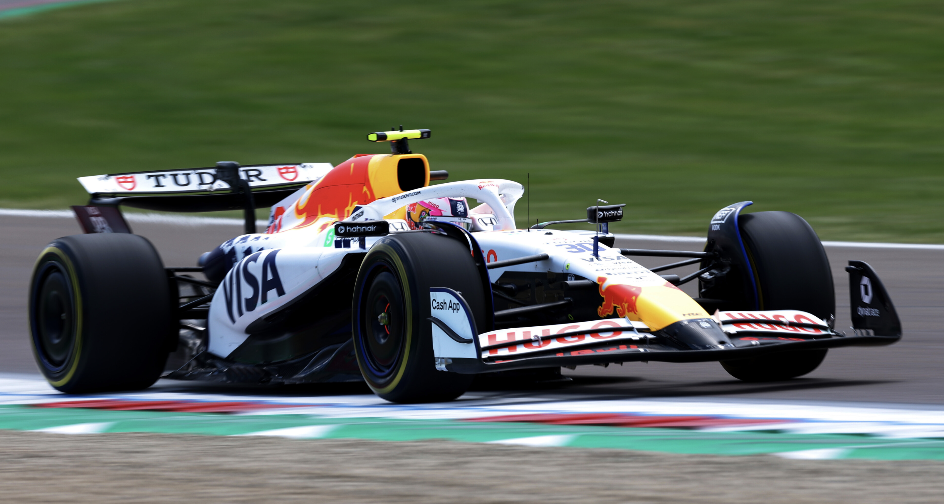 📰Liam Lawson robbed by red flag, qualifies 16th in Imola