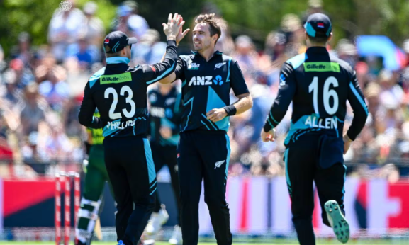 📰 Sloppy Black Caps rolled by Pakistan