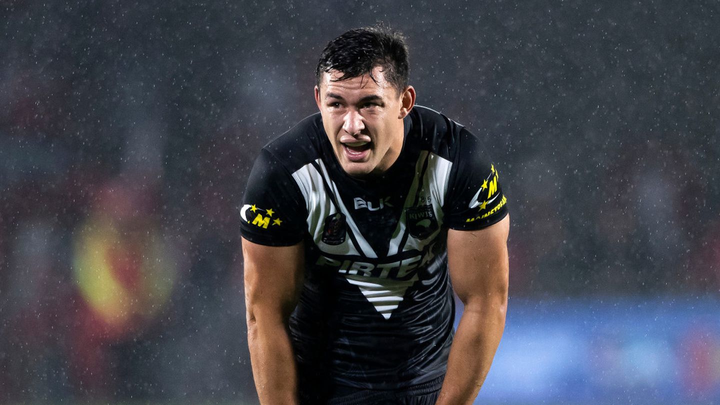 Kiwis star earns top gong at League Awards