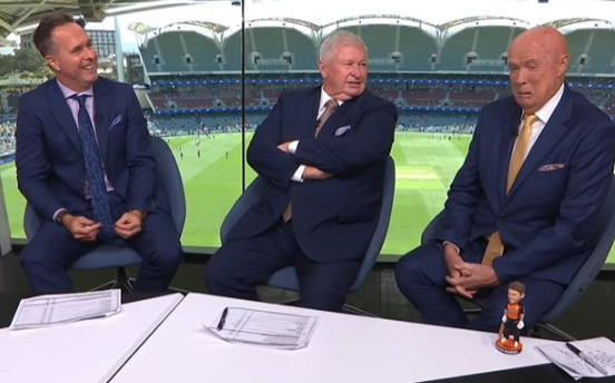 📰 Ian Smith takes dig at TVNZ commentators