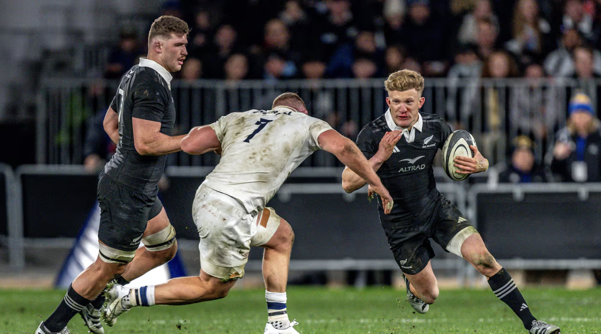 📰 What's at stake as Scott Robertson shakes things up in San Diego