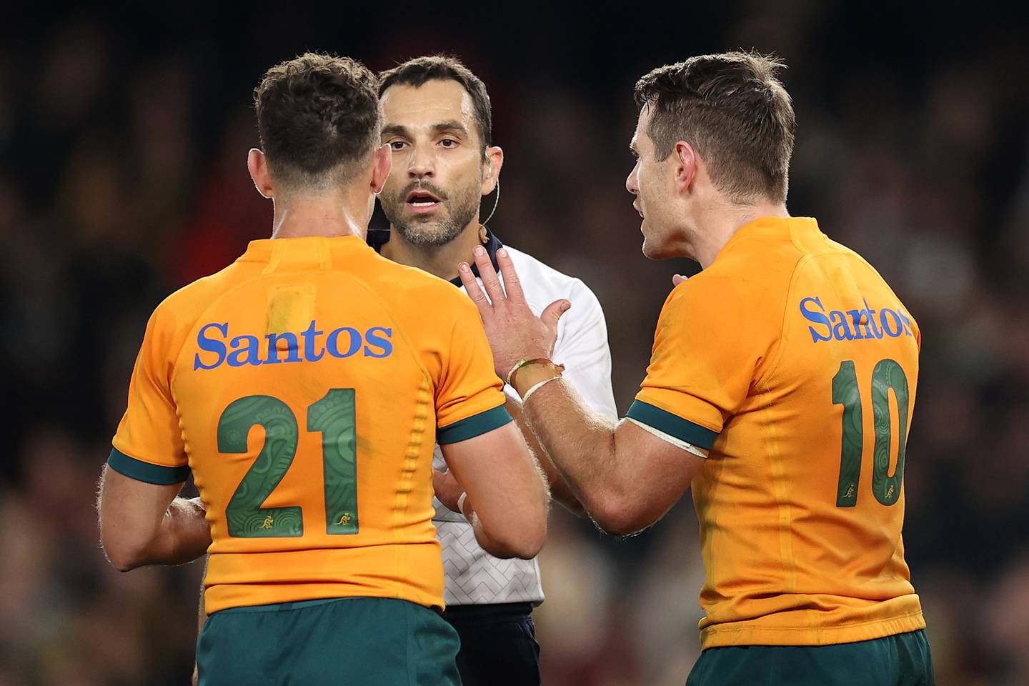 Wallabies star hits out at coach Foster