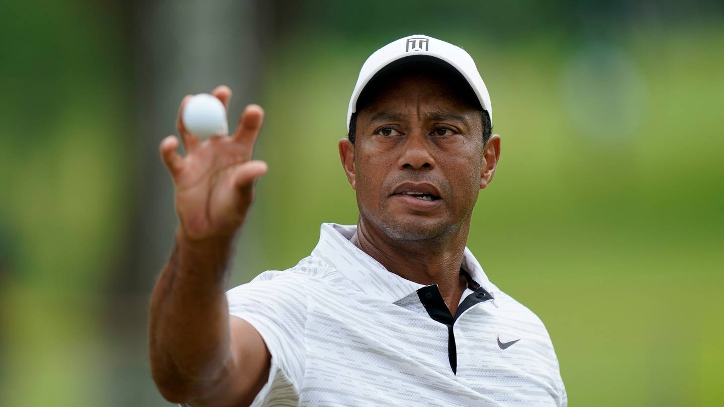 Tiger Woods' sharp rebuke of Phil Mickelson
