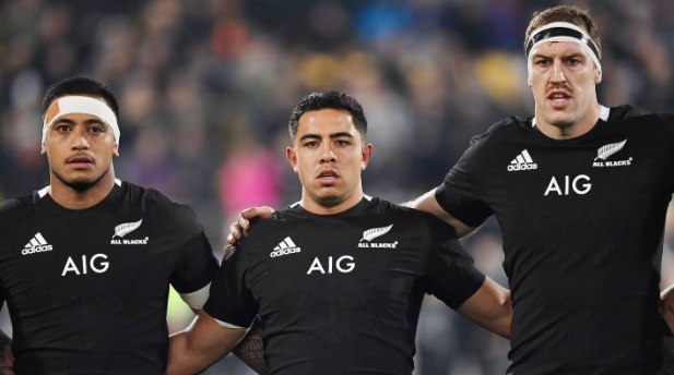 📰 All Blacks veteran re-signs until 2026