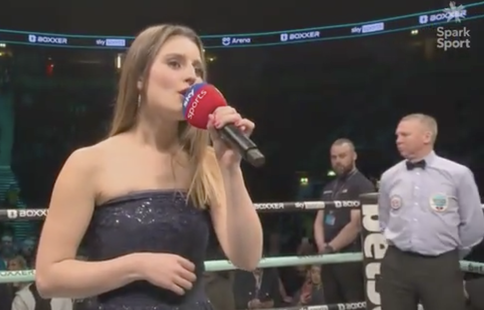 Singer mixes up New Zealand anthem before boxing world title fight