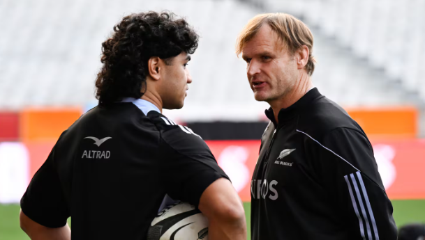 📰 Sititi & Blackadder have chance to reshape Robertson's All Blacks loose forward mix