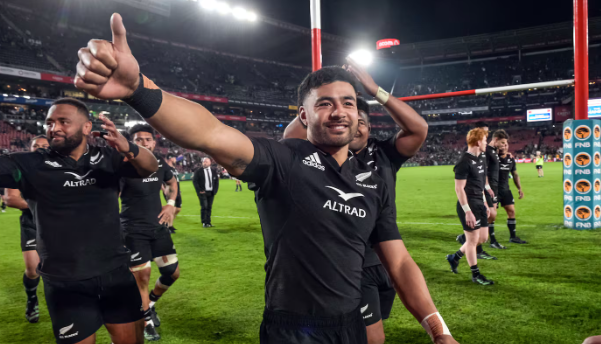 📰 NZR plots to bring Mo'unga home from Japan stint early