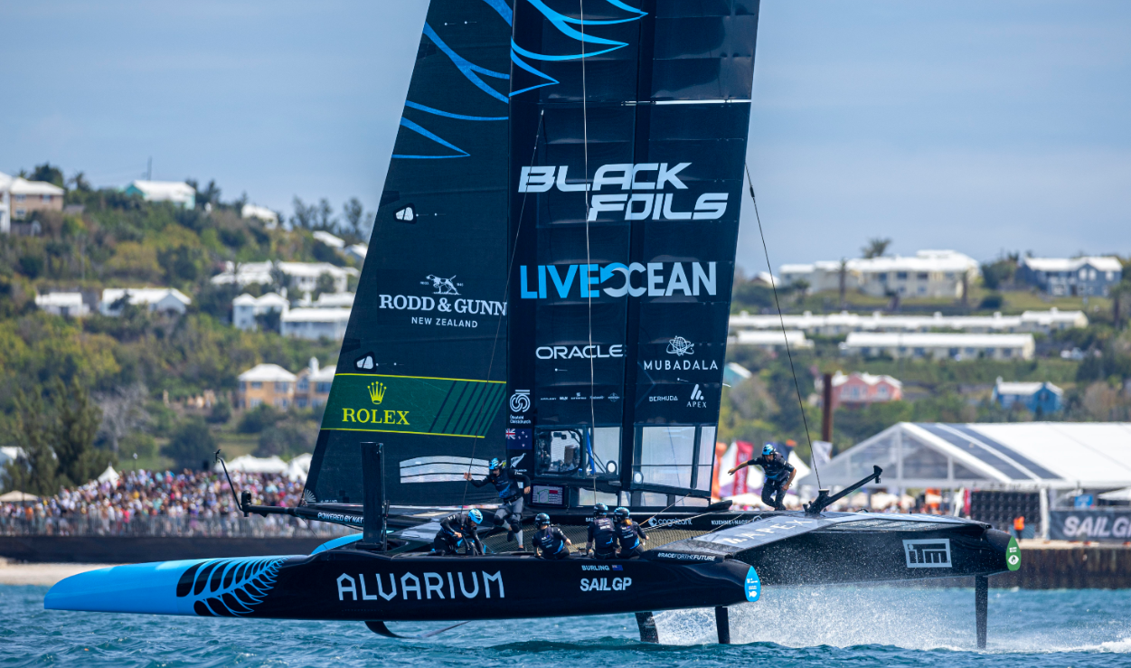📰 NZ SailGP team extend season lead