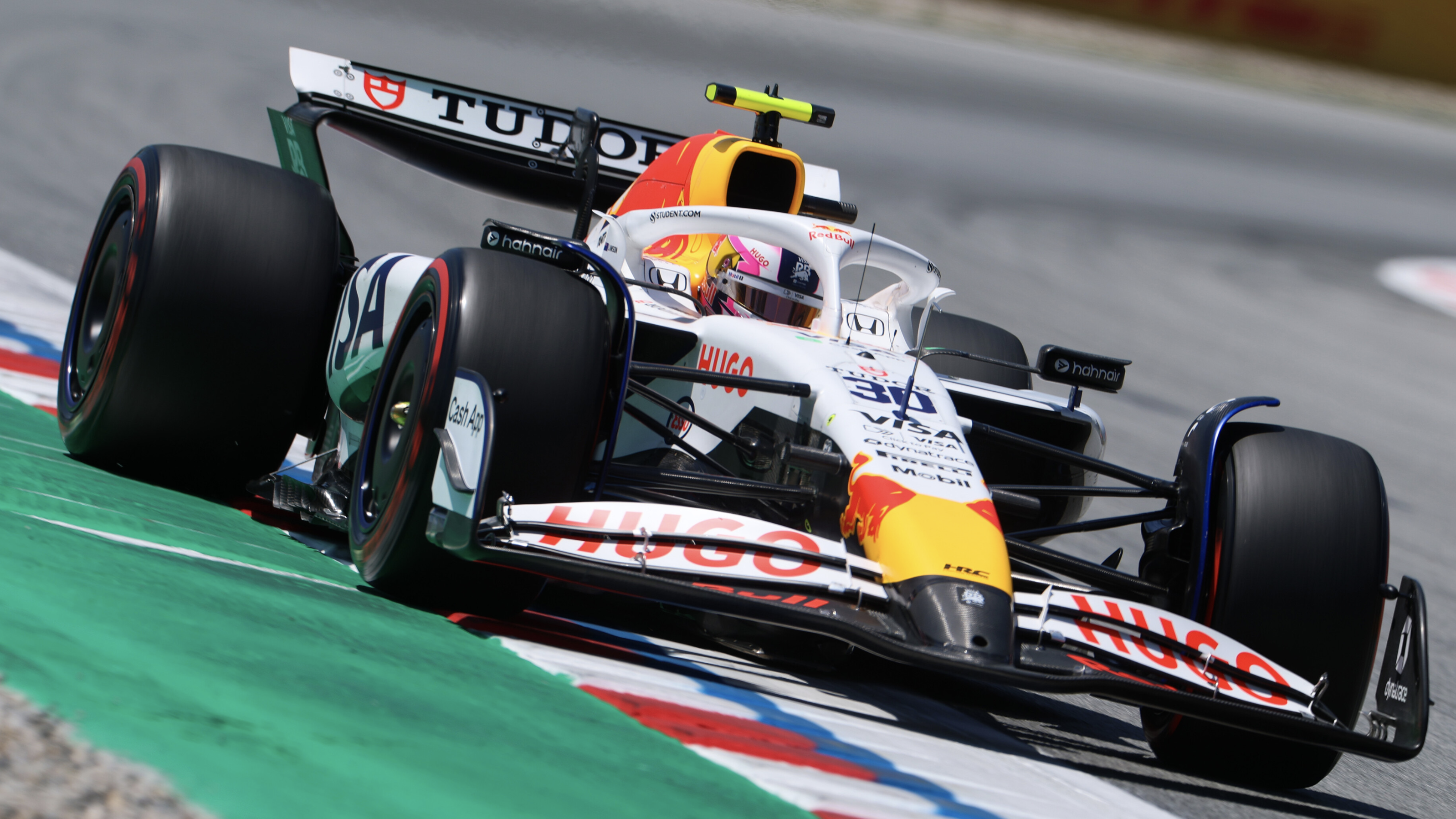 📰 Liam Lawson qualifies 13th for Spanish Grand Prix