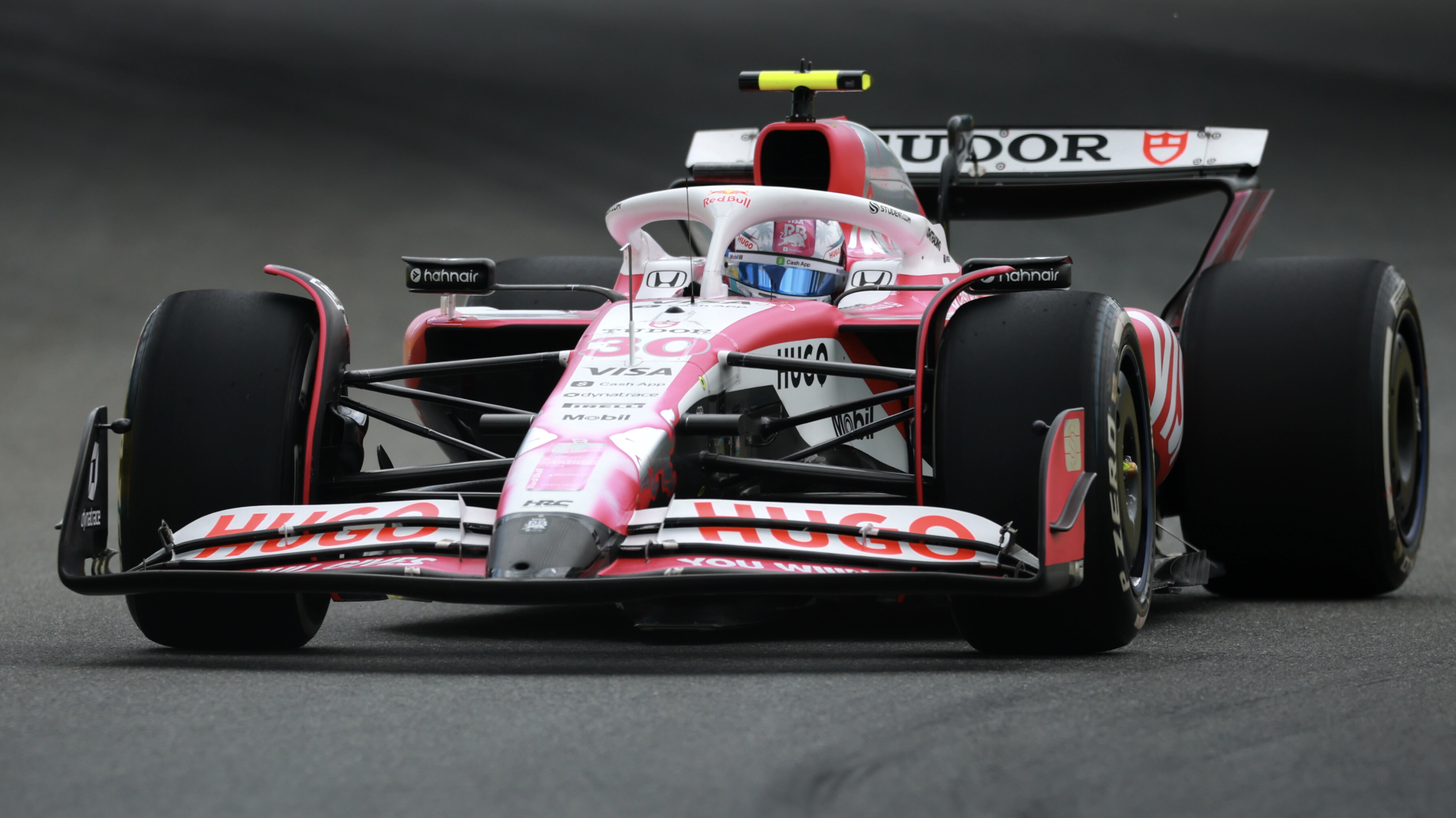 📰 Liam Lawson beaten by teammate, to start 14th in Miami sprint