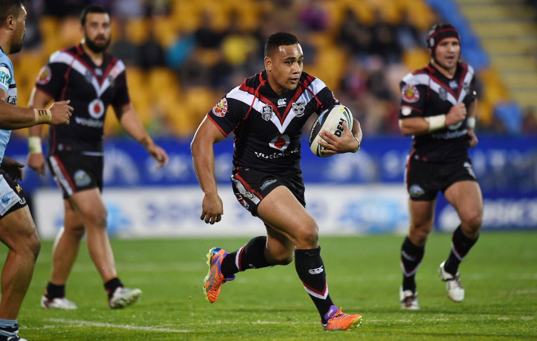 📰 "Terrific player" but coach coy on ex-All Black's Warriors return