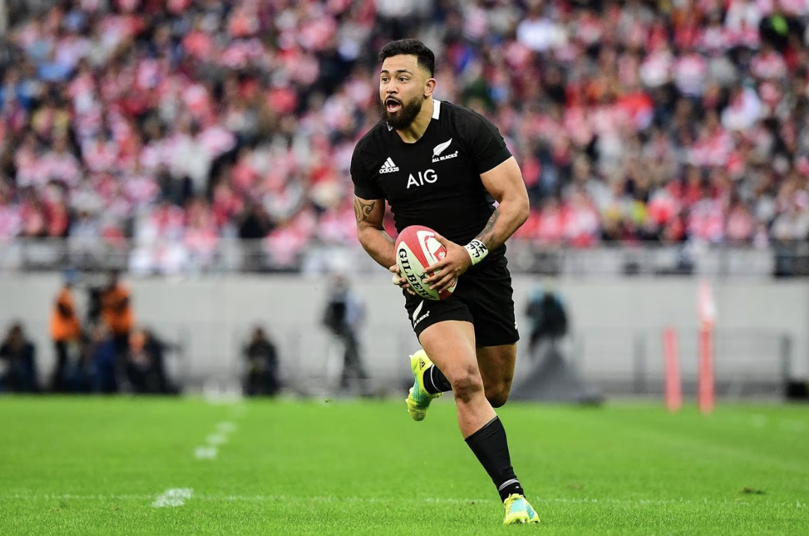 📰 Former All Black signs for Aussie Super Rugby team