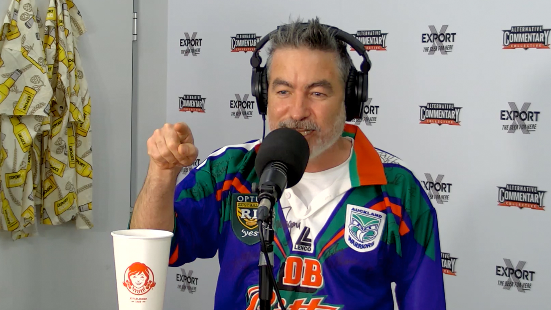 Dai Henwood comes 'Off The Back Fence' on streakers!