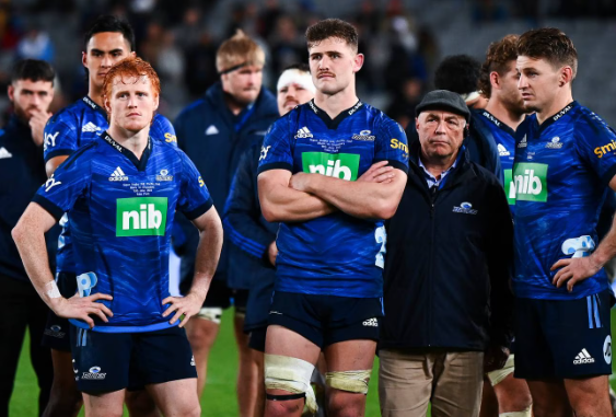 📰 Homeless? The glaring omission from the Blues' 2024 season