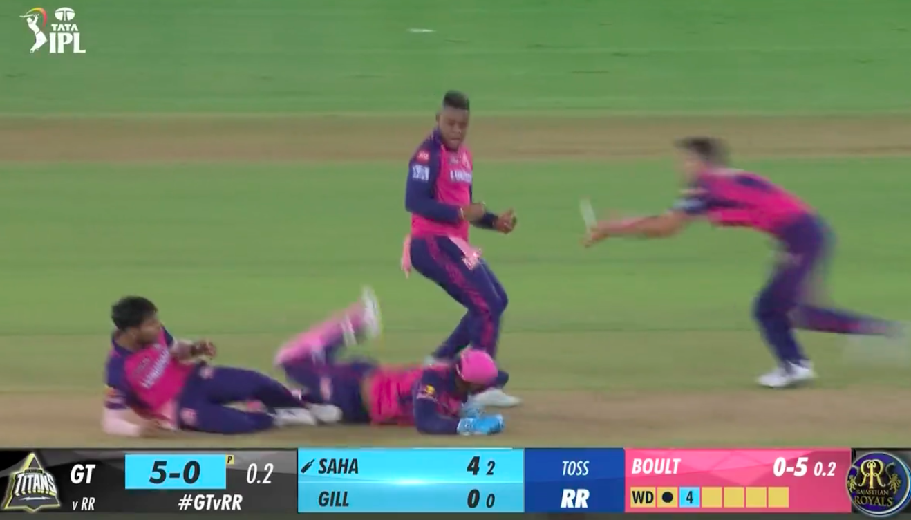 Trent Boult takes unexpected caught and bowled in IPL