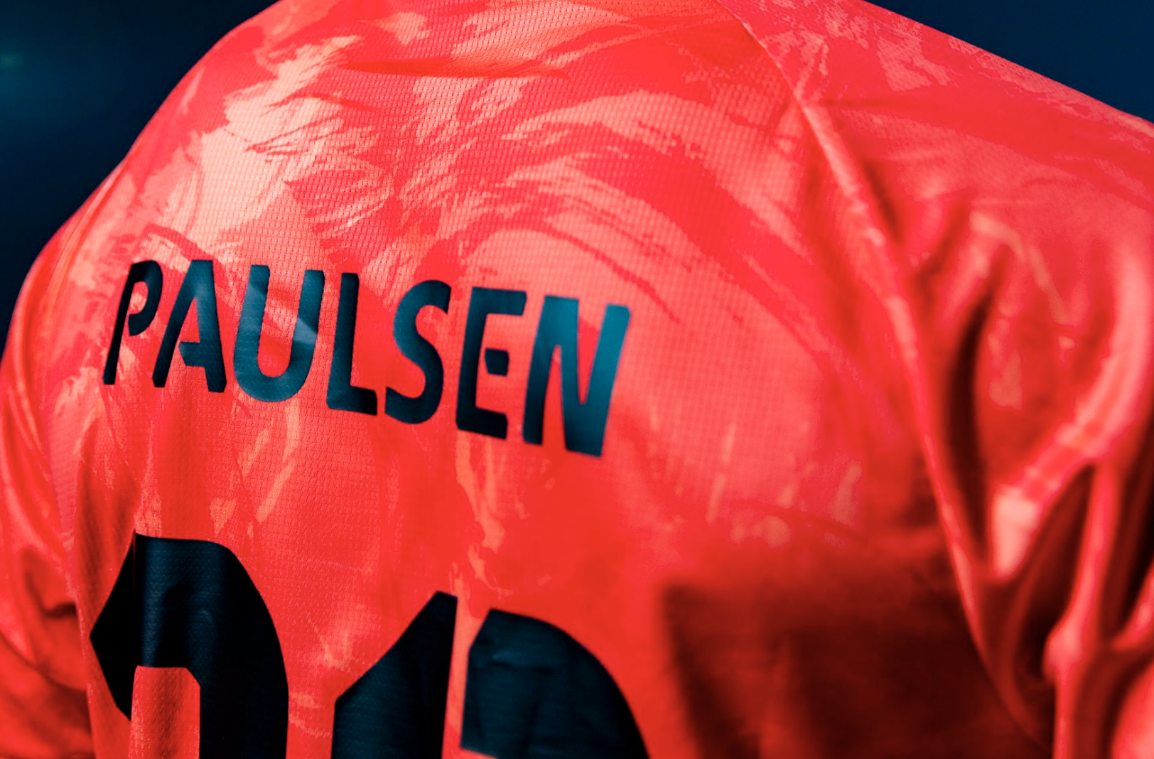 📰 Phoenix own goal? Star keeper signs for new Auckland rival