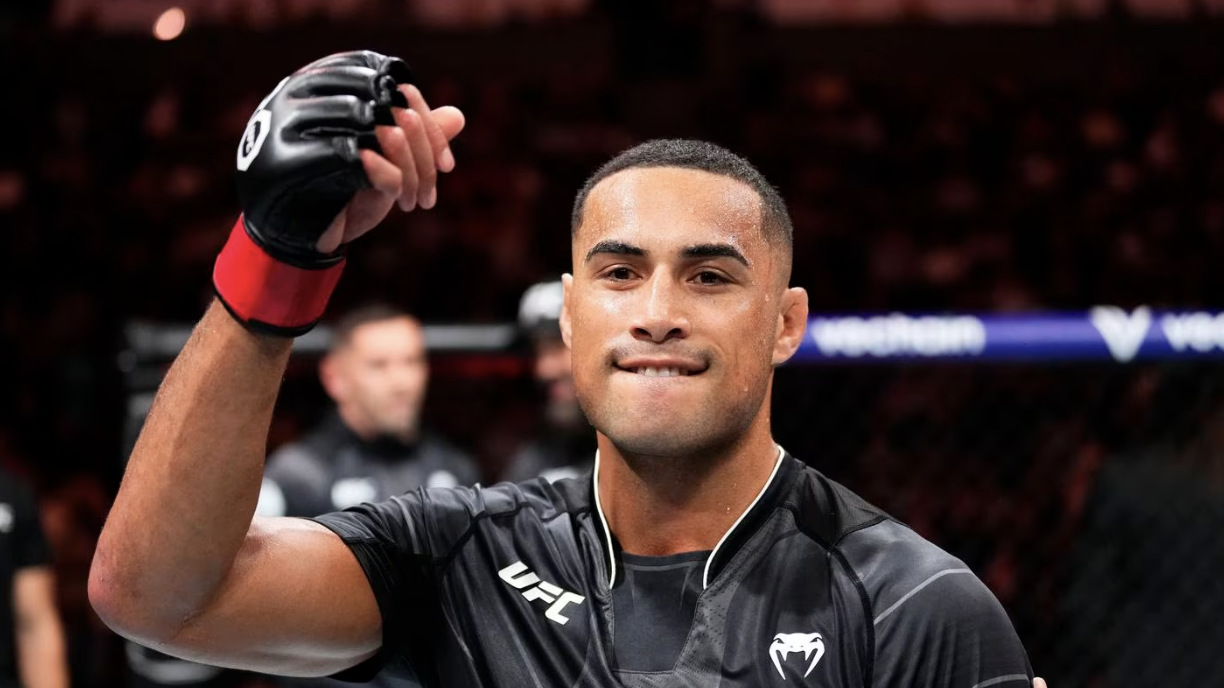 📰 Kiwi UFC star claims strange KO win