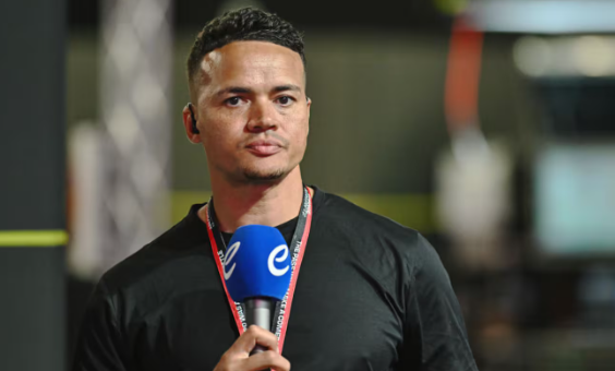 📰 Jermaine Jenas sacked by BBC over "inappropriate texts"