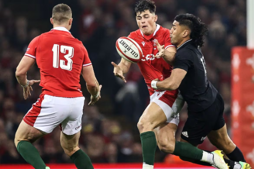 Rugby star quits for shot at NFL